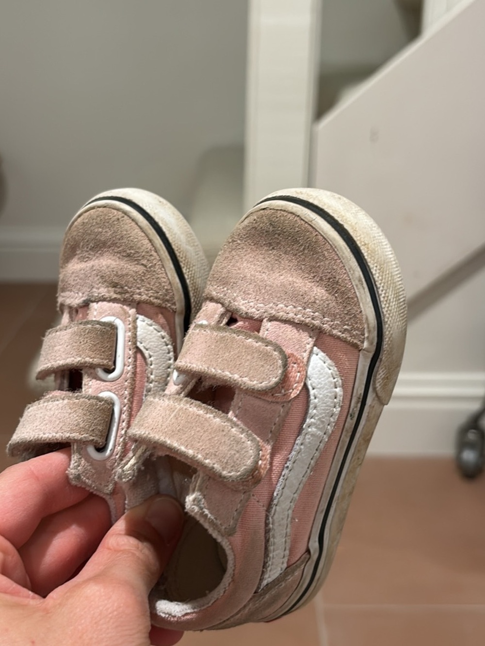 Vans old skool Kids Pink Suede Velcro Sneakers